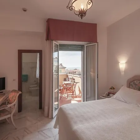 Ξενοδοχείο President 4*