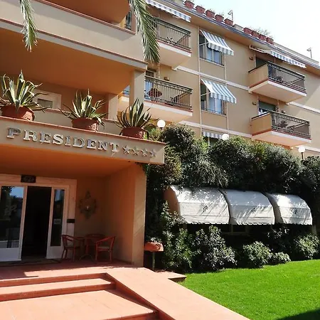 Hotel President 4*